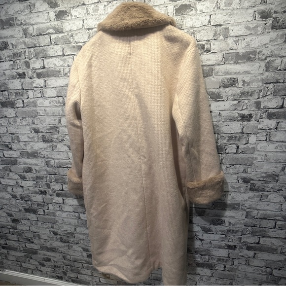 EUC Reformation Double-Breasted Women's Coat Size XL - Picture 9 of 15